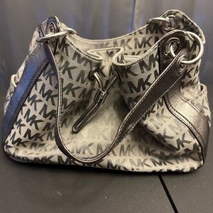 Michael Kors silver bag